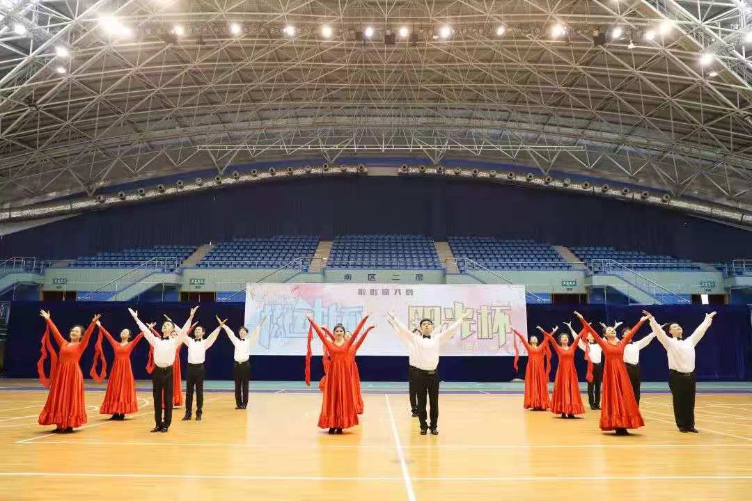 五月动起来图片,五月动起来舞蹈视频