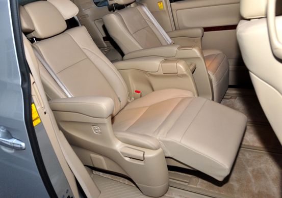 富豪的入场券丰田埃尔法,富人的入场券汽车中的头等舱