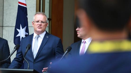 蓝鲸一号挖可燃冰,蓝鲸1号一年开采可燃冰多少