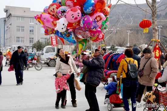 摆地摊卖什么最赚钱而且成本低,为什么南方人宁愿摆摊也不打工