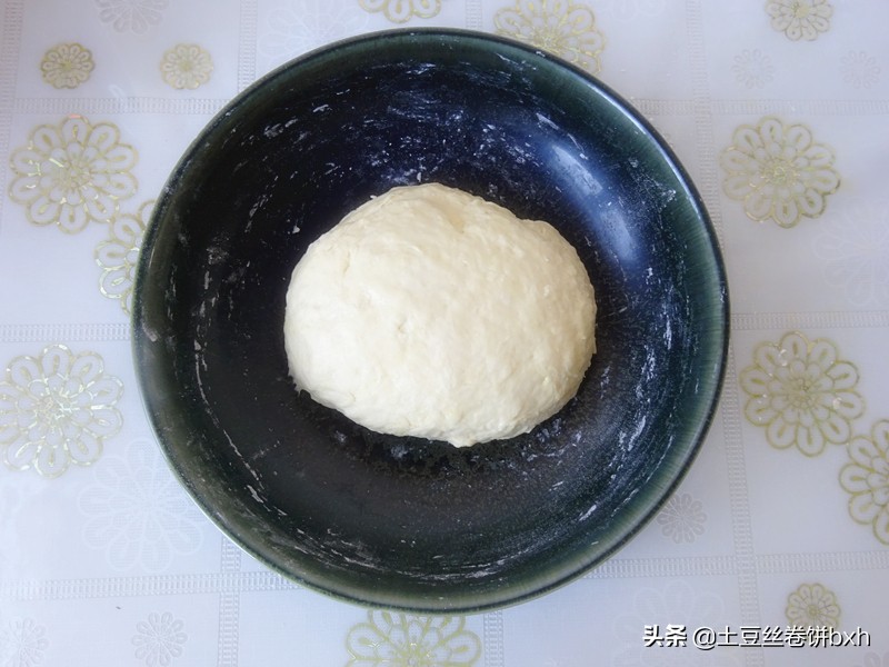 油条炸不蓬松可以多放点膨松剂吗,脆皮油条膨松剂无铝膨松泡打粉