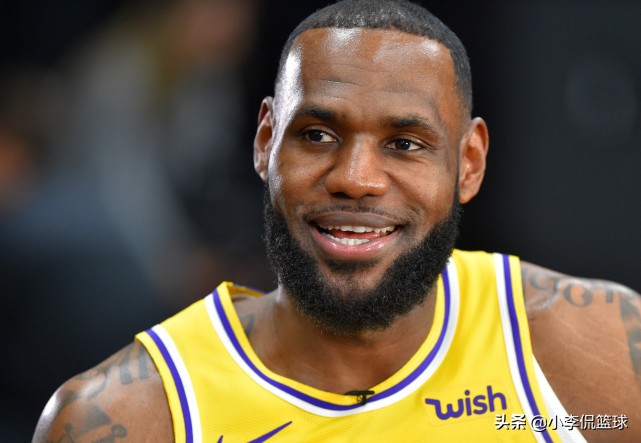 传奇名宿魔术师,历史最佳三人乔丹科比詹姆斯