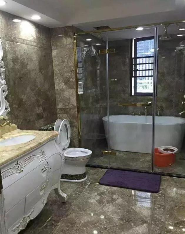 媳妇将房子装修好了,老婆把新房装修成这个样子