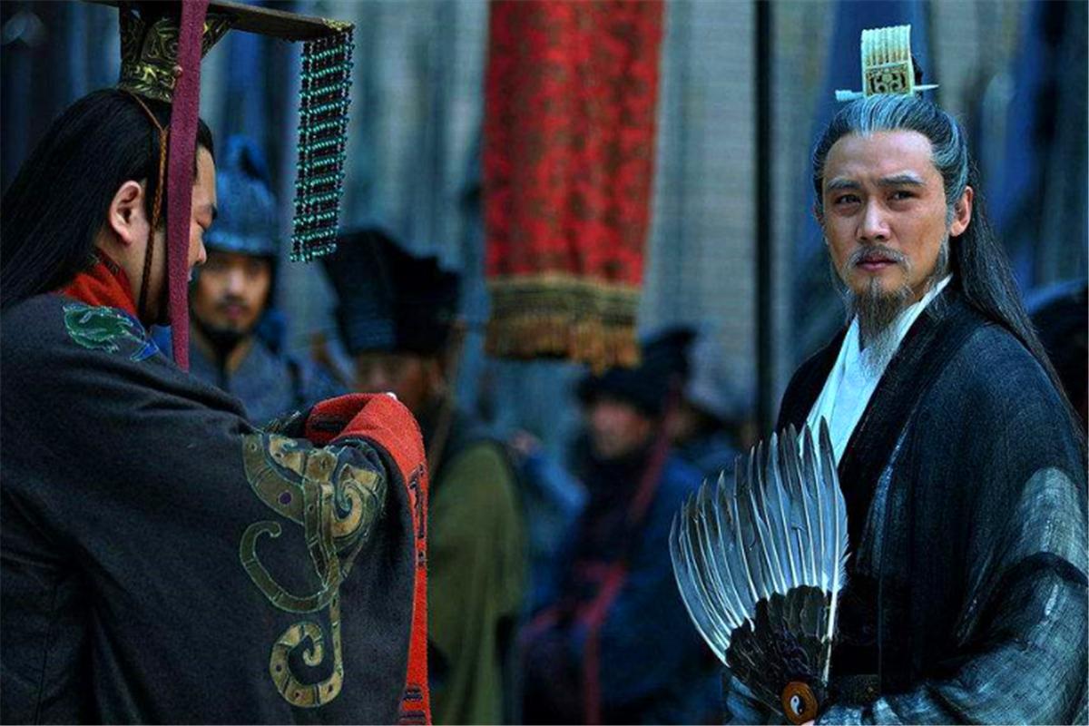 少不看三国老不看水浒正确说法,俗话说少不看水浒老不看三国