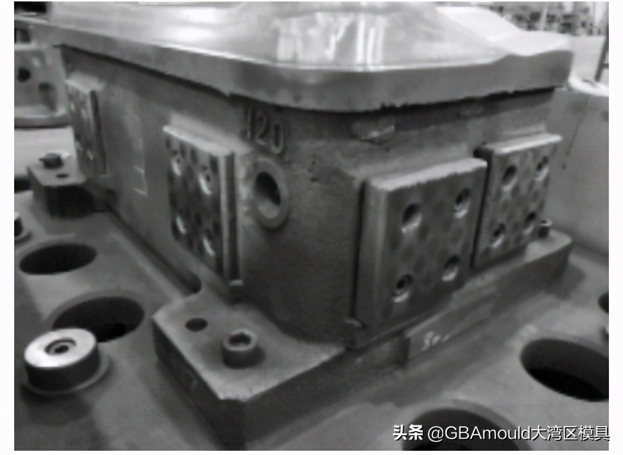 汽车冲压模具验收标准,丽水汽车覆盖件冲压模具配件