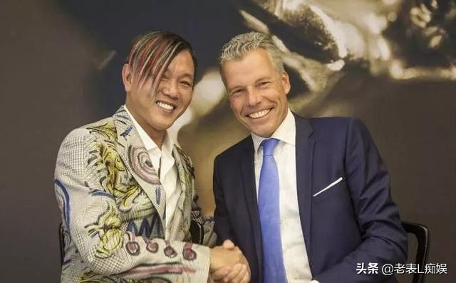 香港杀马特富豪洪永时劳斯莱斯 (洪永时一次性买30辆劳斯莱斯)