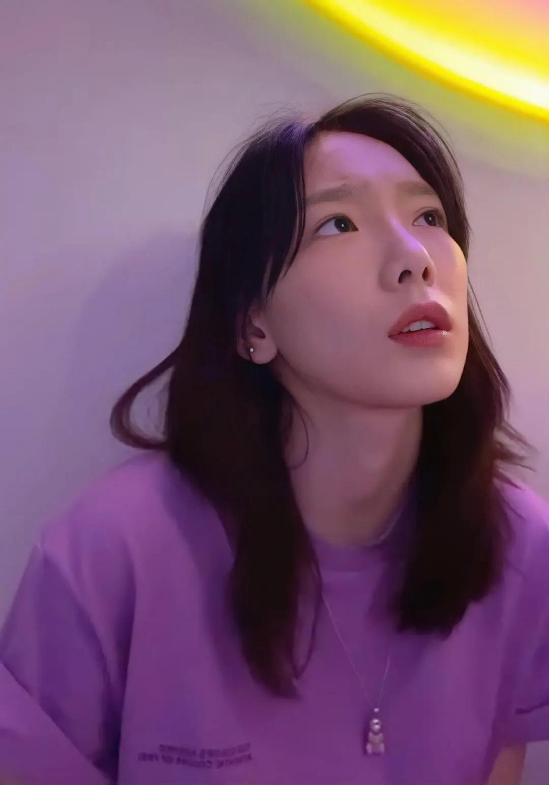 泰妍为什么变瘦了 (泰妍柳智敏图片)