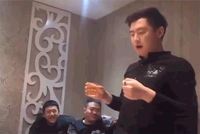 白酒红酒和啤酒哪个代谢快,啤酒红酒白酒哪种酒对胃伤害最大