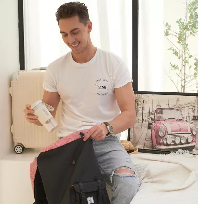 网红家用榨汁杯,九阳榨汁机杯便携网红