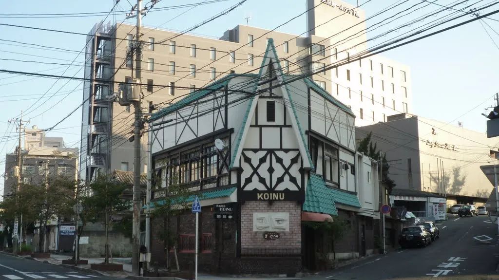 宸℃父鏃ユ湰,鏃ユ湰浜兘宸℃父