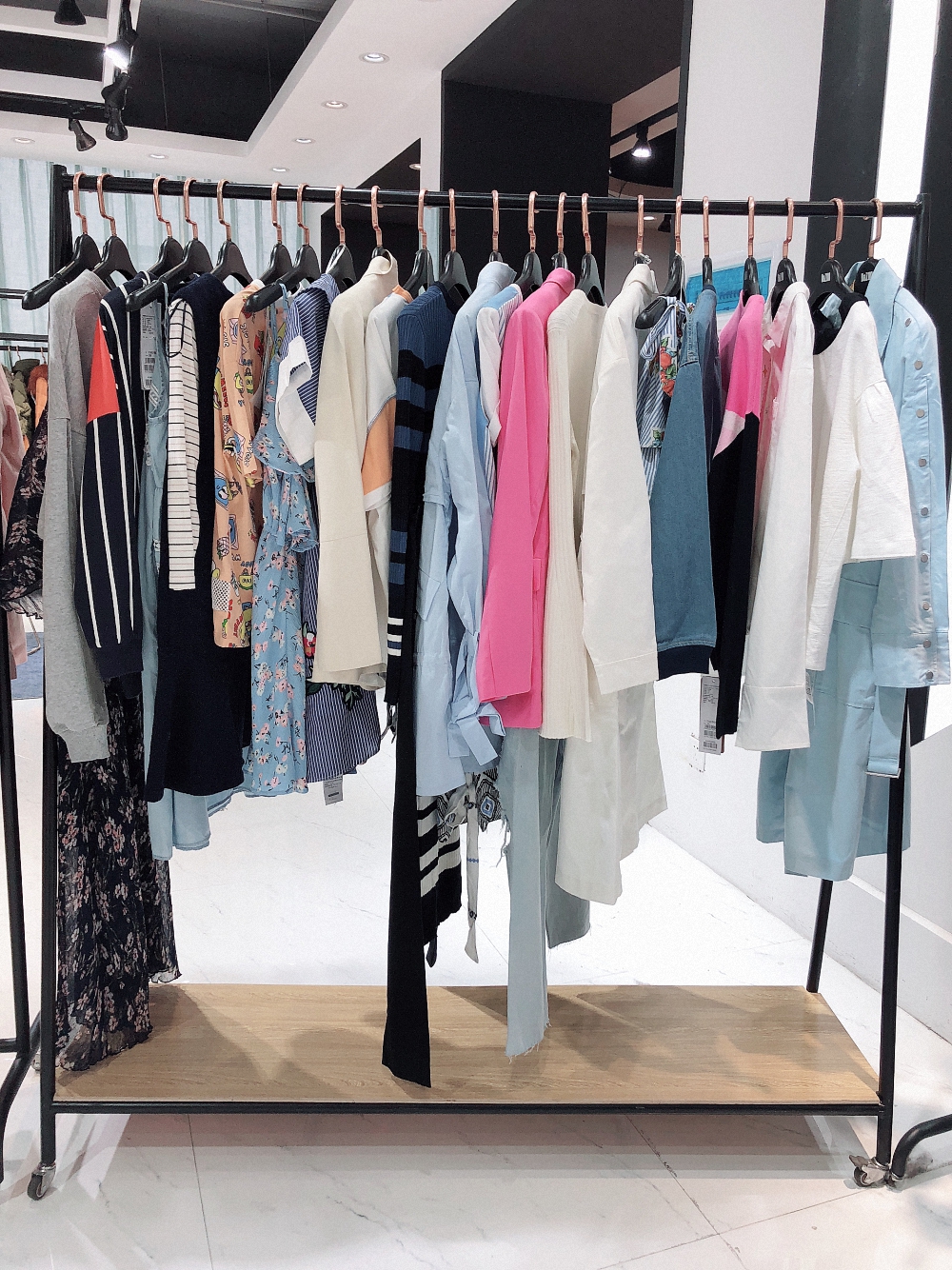 艾格etam官方旗舰店春夏款,冬女装尾货批发一手货源当季