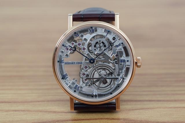 瑞士买表真实经历,在商场买瑞士表怎么知道是真的