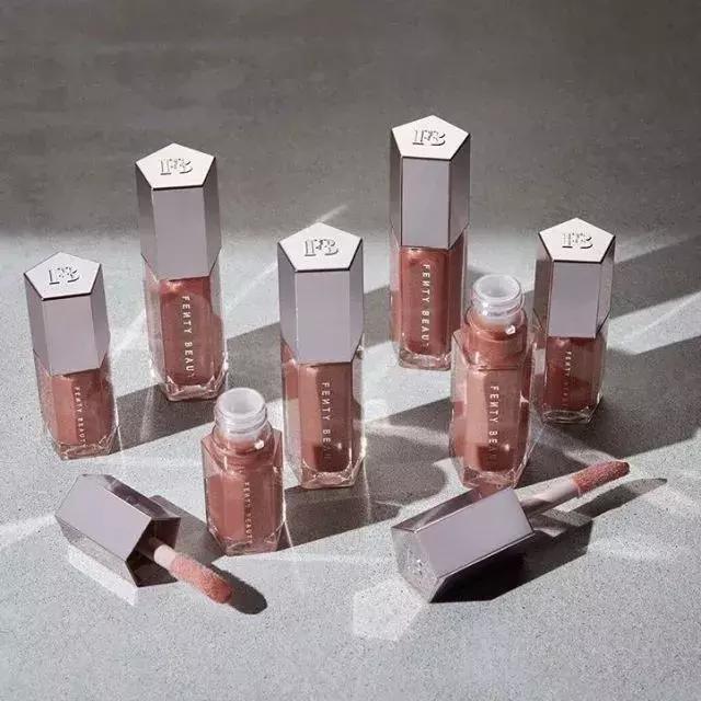 泫雅为什么要丰唇,泫雅太红了怎么办