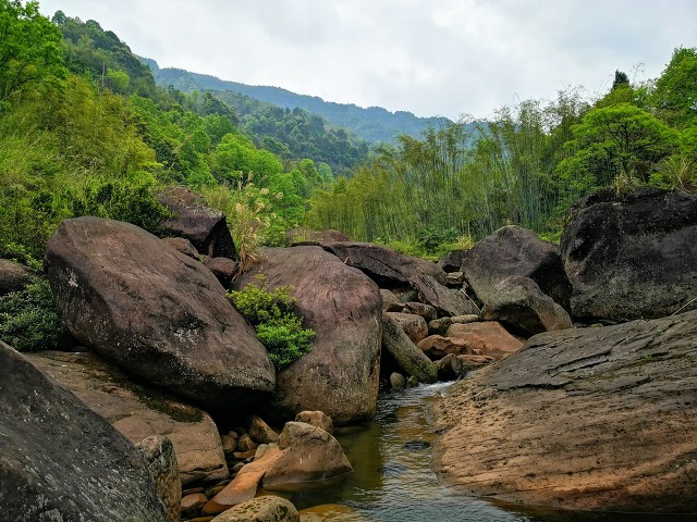 贵州赤水天鹅堡避暑山庄,贵州赤水千岛湖避暑
