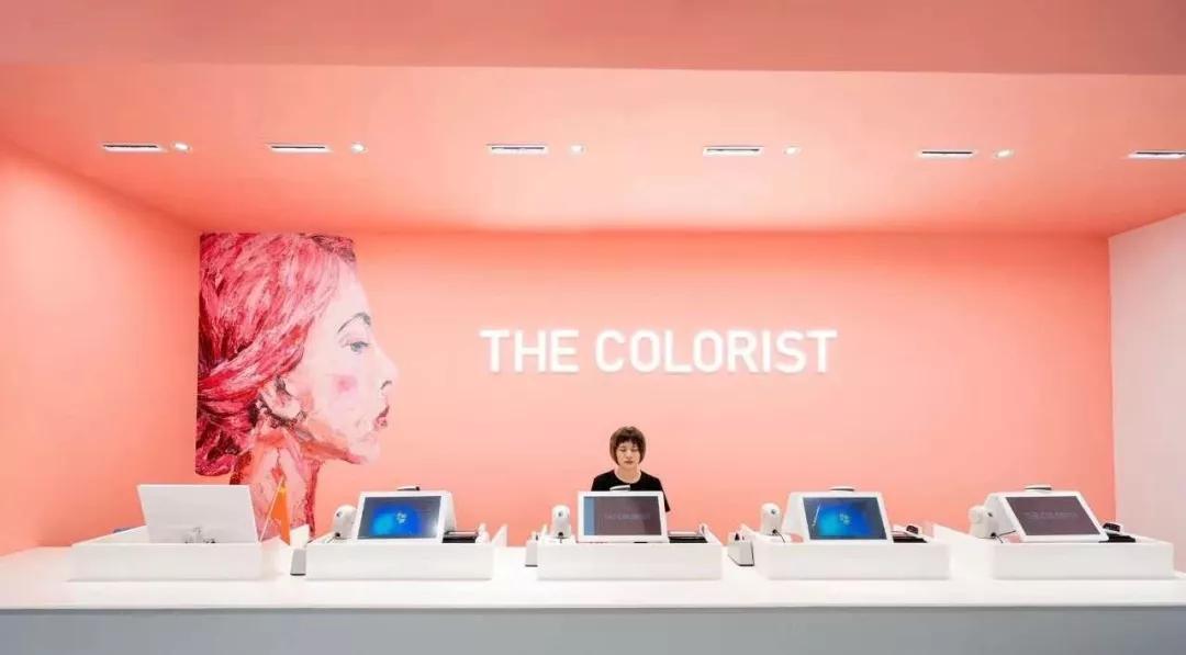 店播+快时尚+网红场景=业绩20万/店/天“调色师”这么玩不火才怪