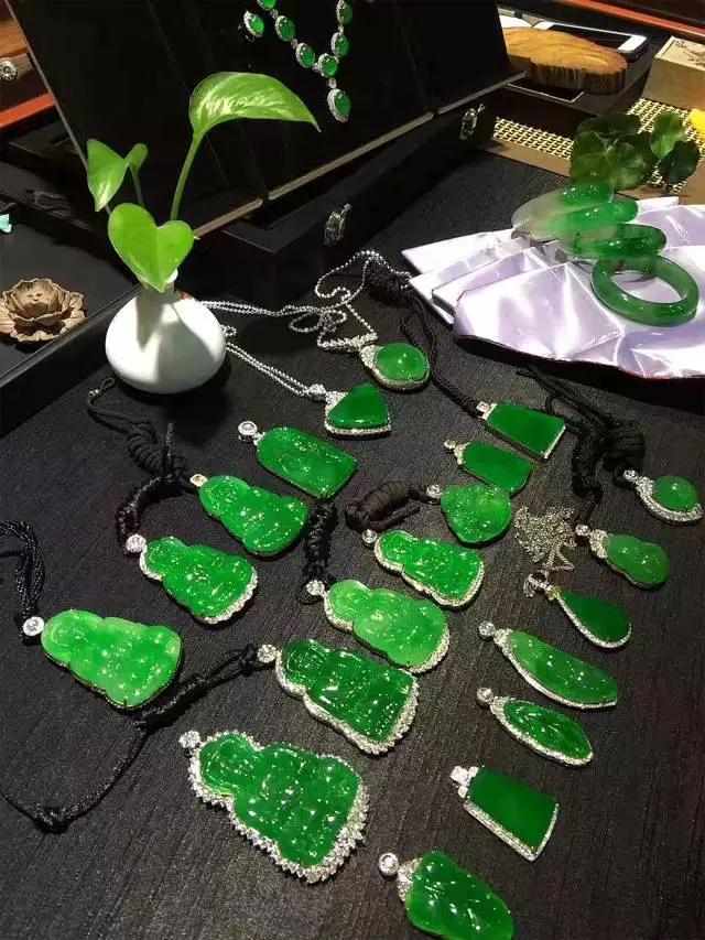 开珠宝店筹备,珠宝店如何挑选翡翠首饰