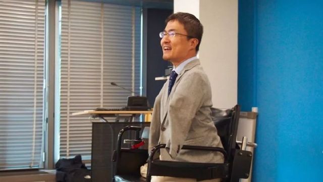 先天性没有四肢的日本劈腿狂人，婚后15年出轨50人