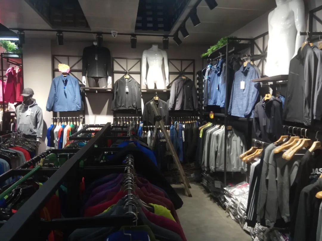 理疗床315打假视频,315打假直播工作人员现场观看