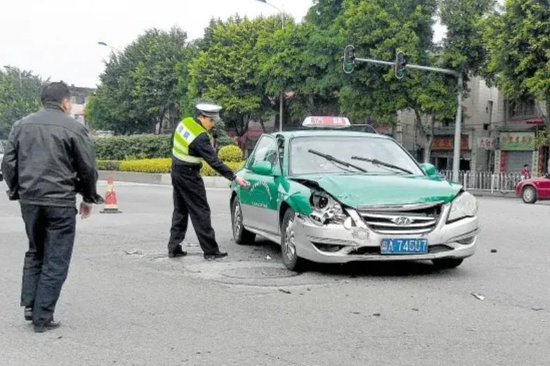 车子被对方撞了有折旧费理赔吗,新车被撞能否要求折旧费赔偿