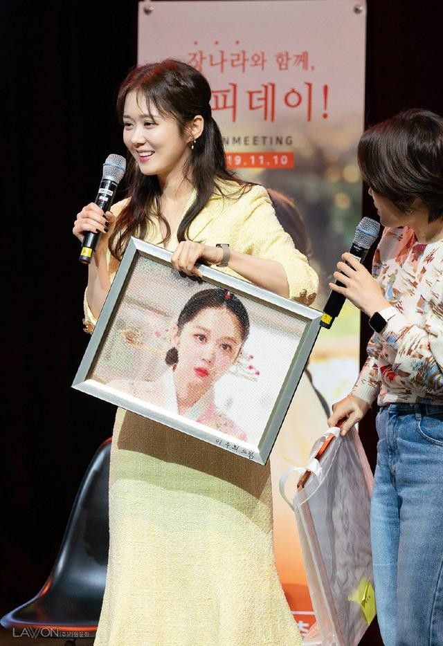 “刁蛮公主”张娜拉，献歌奥运，误谈圈钱被封杀，40岁想嫁中国