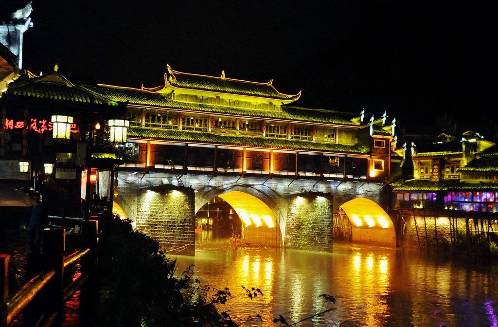 湖南的凤凰小镇在哪,湖南凤凰最美古城