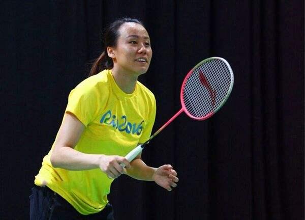 介绍李宁羽毛球拍的视频,李宁中端羽毛球拍合集