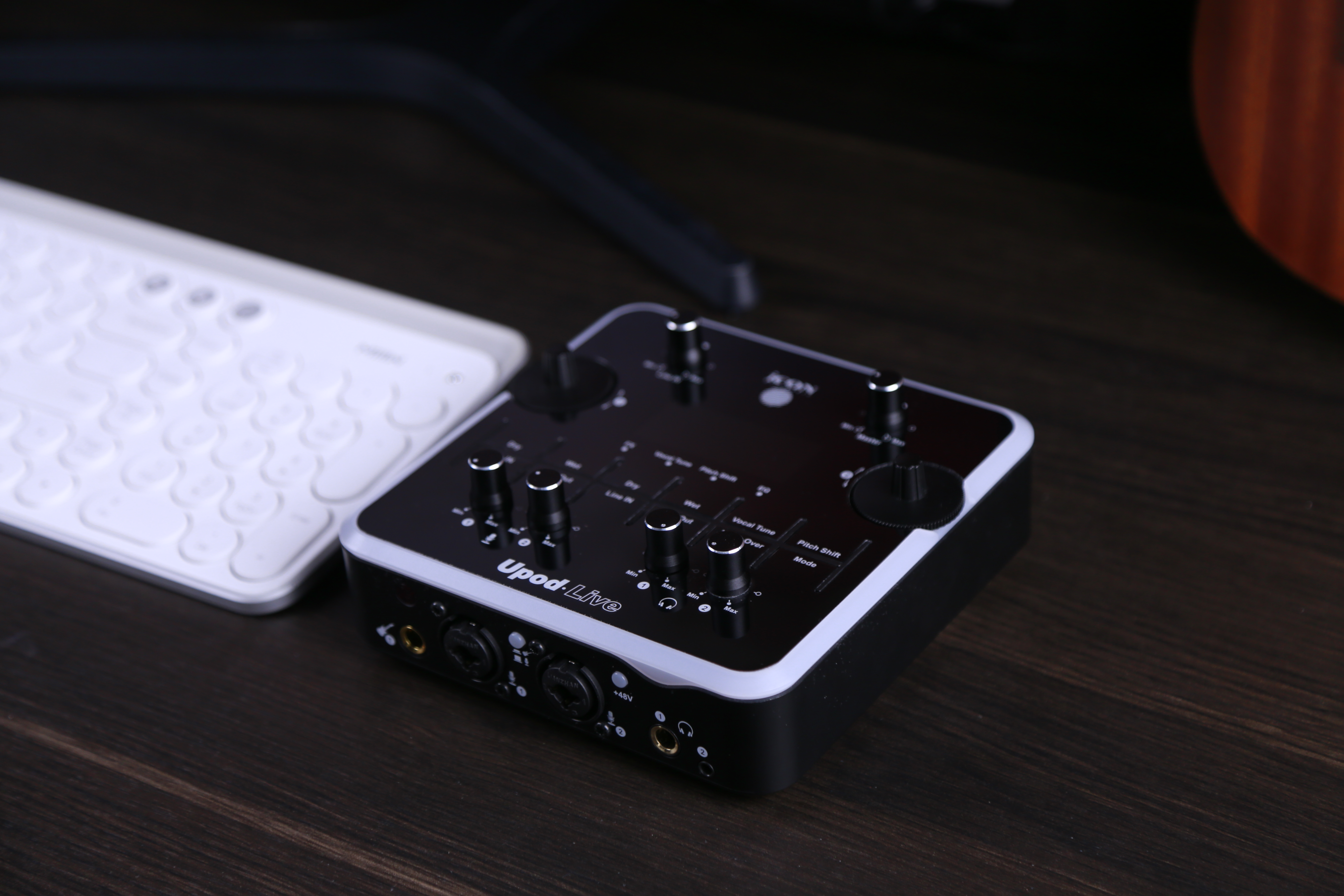 一个人直播气氛尴尬,一个人直播怎么营造氛围感