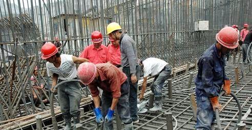 振动混凝土棒操作要求,振动混凝土棒正确使用照片