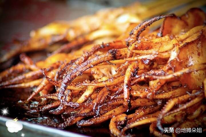 摆地摊卖什么小吃最赚钱夏天,晚上摆地摊卖什么最赚钱