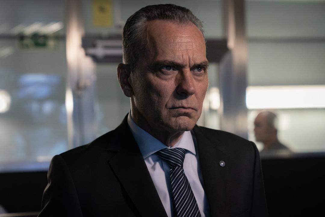 电影惊涛迷局电影解析,惊涛械劫电影免费观看