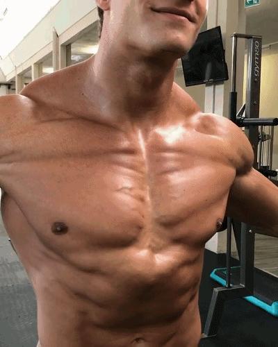 23岁被称为健身圈“肌肉蠕动人”全身肌肉自由律动似有特异功能