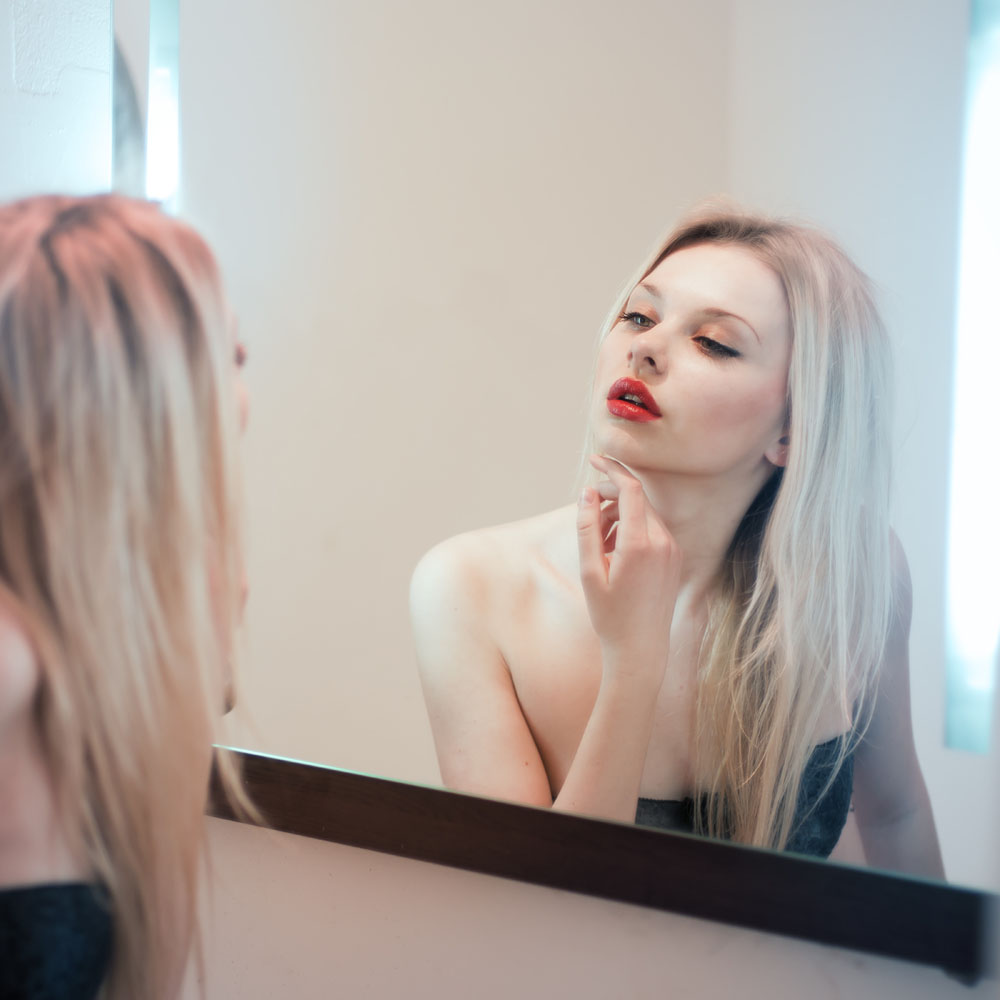 用了神仙水皮肤很干,用神仙水皮肤有刺痛感