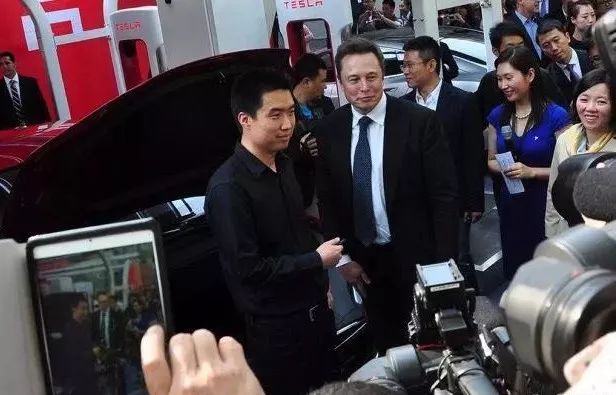 80后高中生白手起家创业,80后创办估值600亿的上市公司