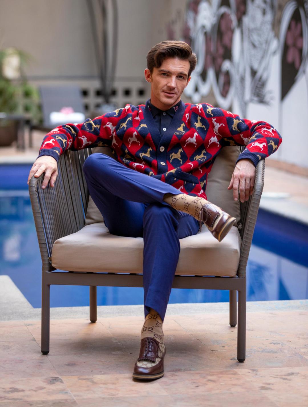 他短信骚扰15岁未成年少女，将面临两年监禁