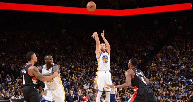 带领勇士取得3连胜重返西部第一,nba勇士vs开拓者库里