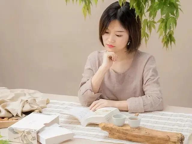 关于中国古代诗词的资料,古代大气磅礴诗词