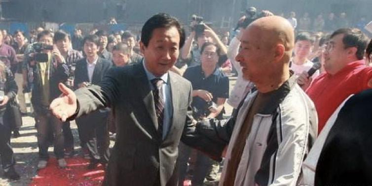 陈佩斯被怼完整版,陈佩斯怼梁天视频