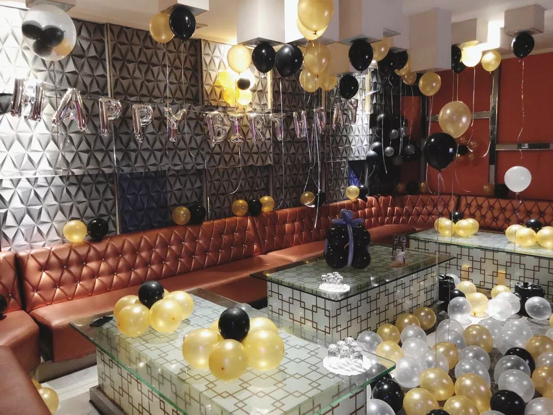 shou家自带食材的火锅店,开在KTV里,人均10+元