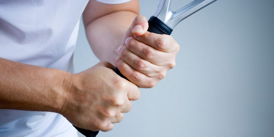 网球拍入门级和专业级有区别吗,初级网球怎么选