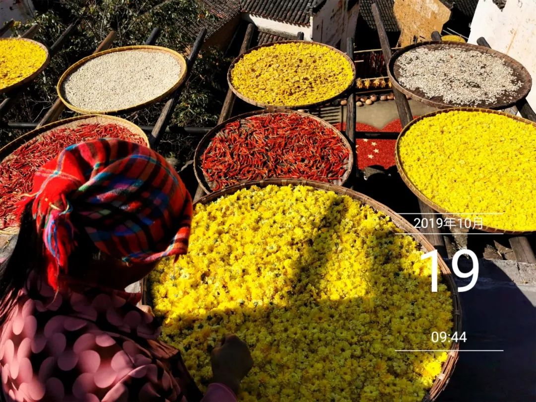 中国最美秋色篁岭晒秋,篁岭体验闻名遐迩的晒秋