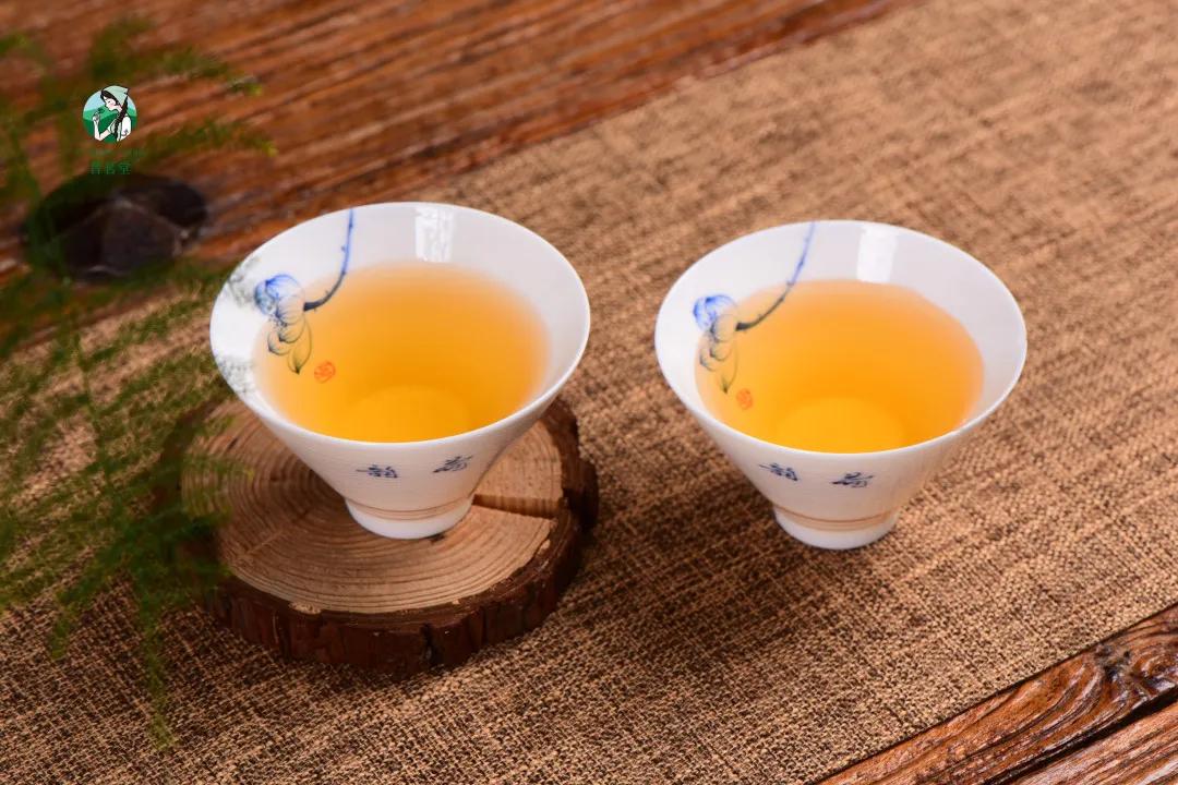 易武正山贡茶图片大全,2002年易武正山贡茶阿诗玛
