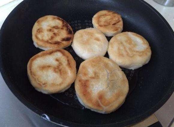 20年烙饼经验教你做饼不硬,卖早点的烙饼怎么做