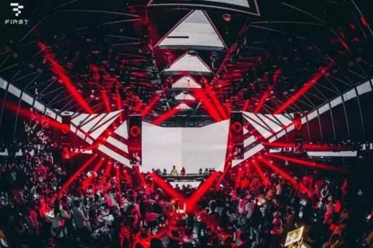 在大连开个夜店需要投多少钱,斥巨资开业