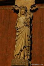 巴黎圣母院大教堂,巴黎圣母院和兰斯大教堂