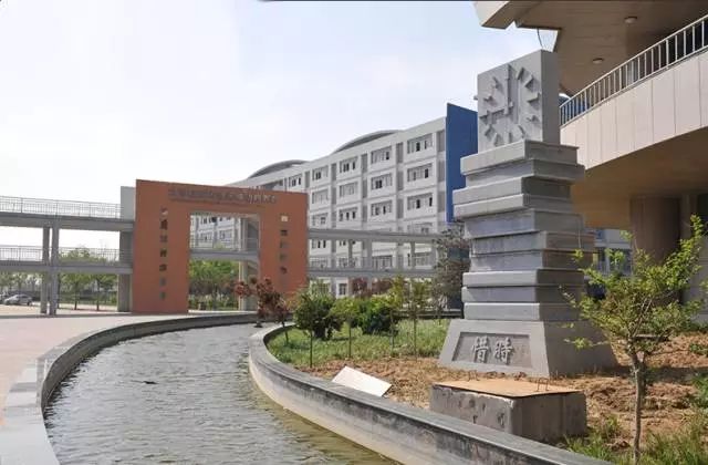 石家庄市第二中学在哪个区,石家庄二中在省内的排名