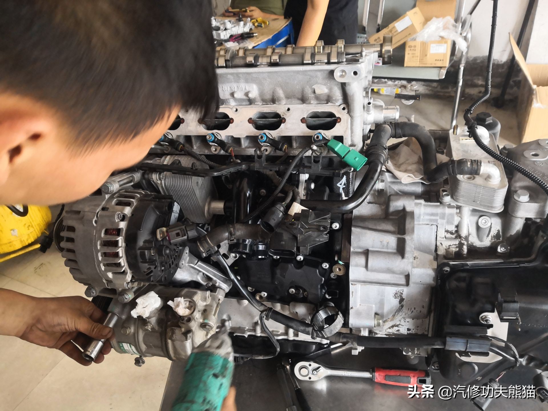 大众cc烧机油一般问题出现在哪里 (大众cc烧机油是什么表现)