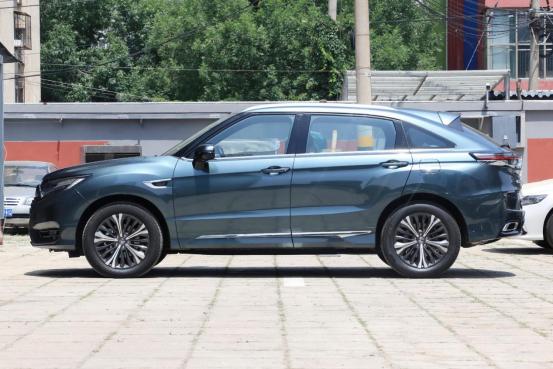 本田ur-v和本田冠道哪个外表好看,冠道370和本田ur-v价格对比