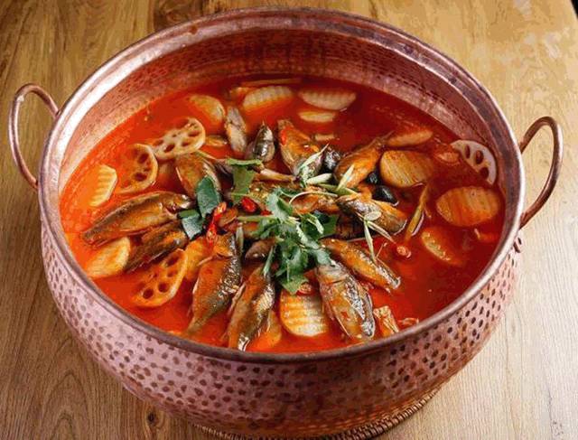 云南十六个州市的代表特色菜,云南省16州市特产排名