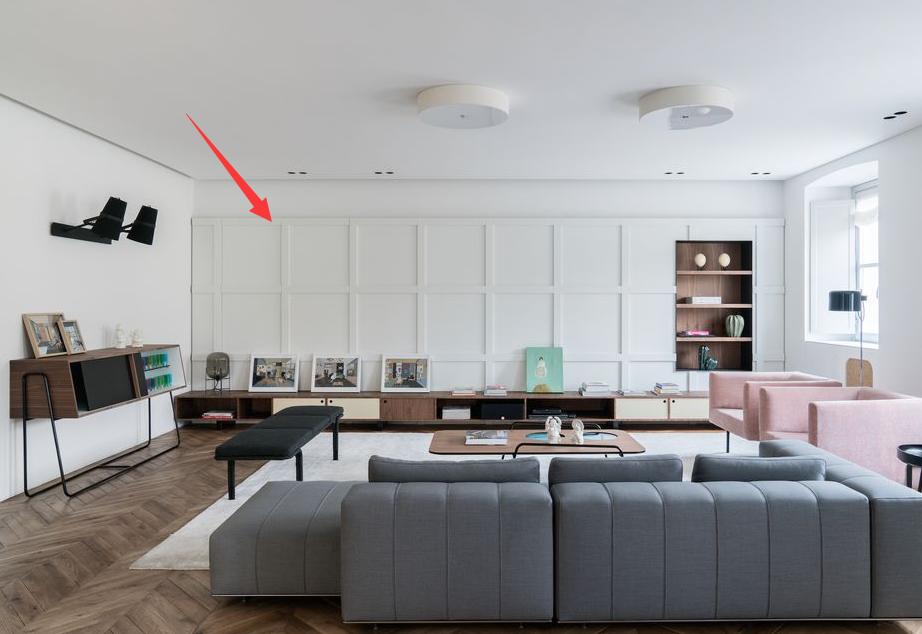 护墙板的拼装缝隙有什么方法处理,护墙板不够长拼接有细缝怎么处理