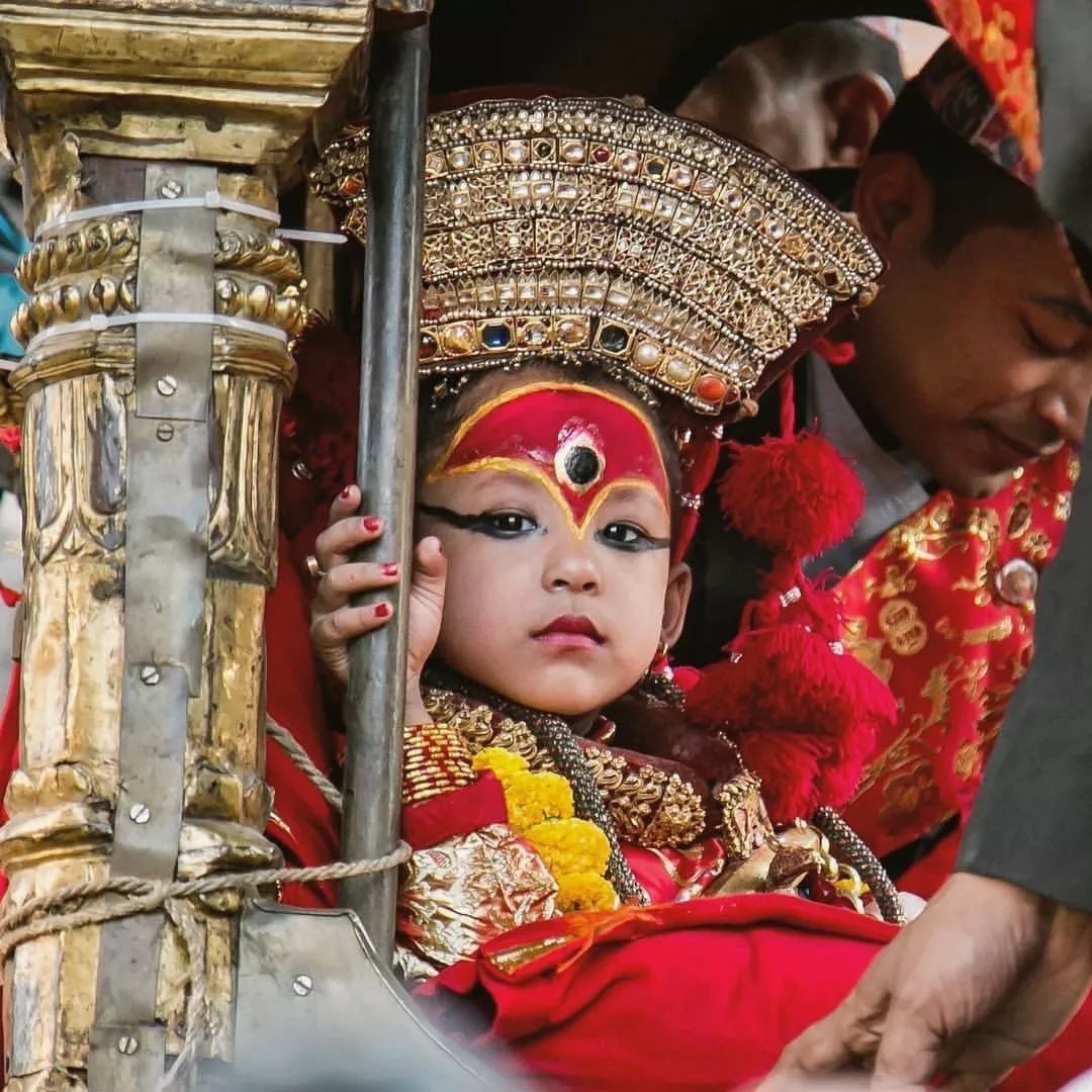 尼泊尔活女神的童年,尼泊尔活女神小时候